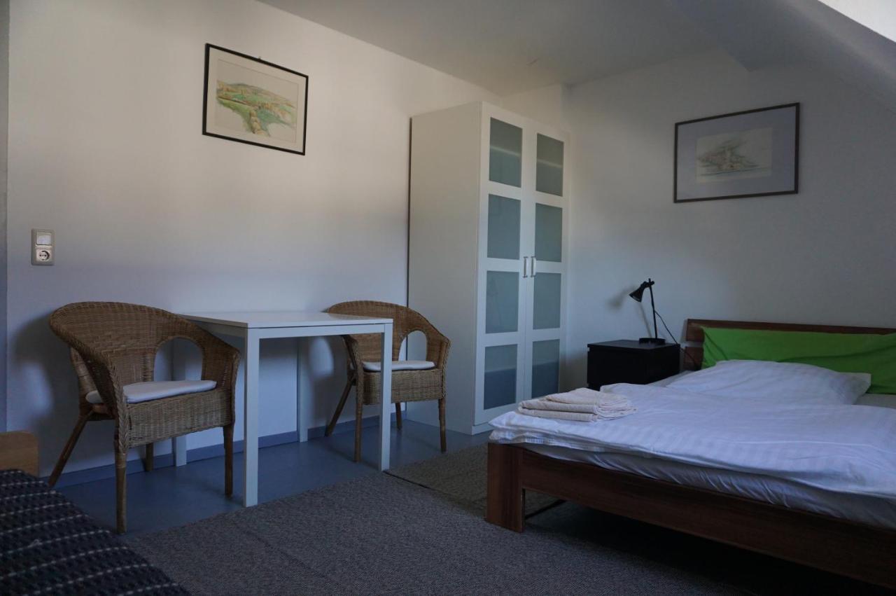 Zweizimmerwohnung Nah Der Messe * Dusseldorf